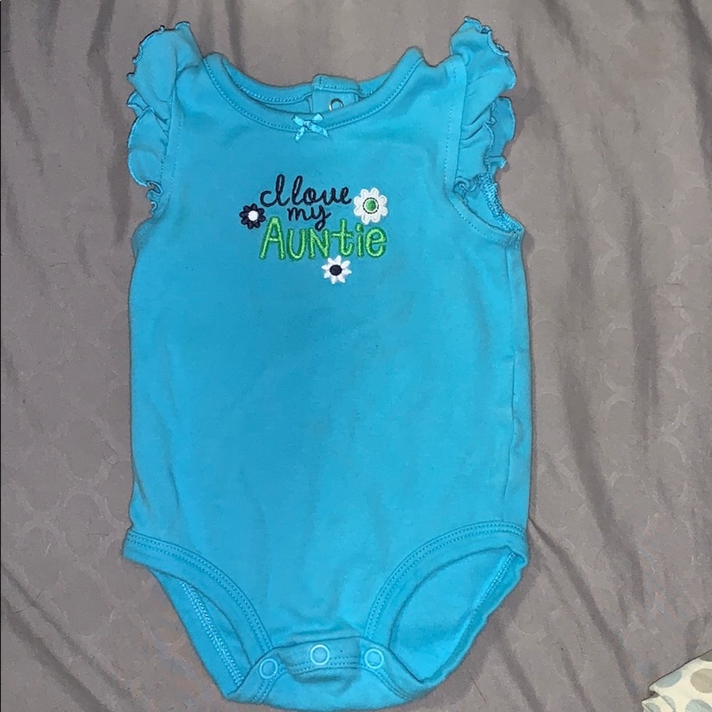 “I love my auntie” onesie